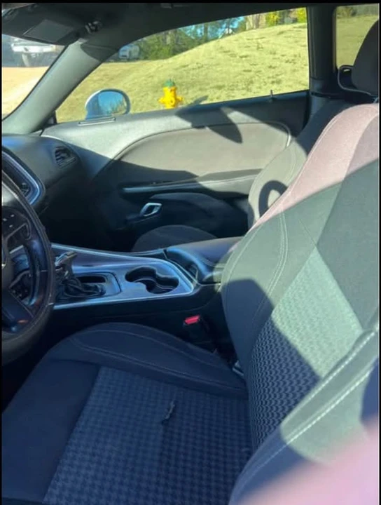 2019 Dodge Challenger 3rd Gen - Image 10 of 20