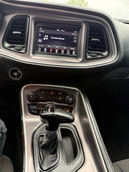 2019 Dodge Challenger 3rd Gen - Image 19 of 21