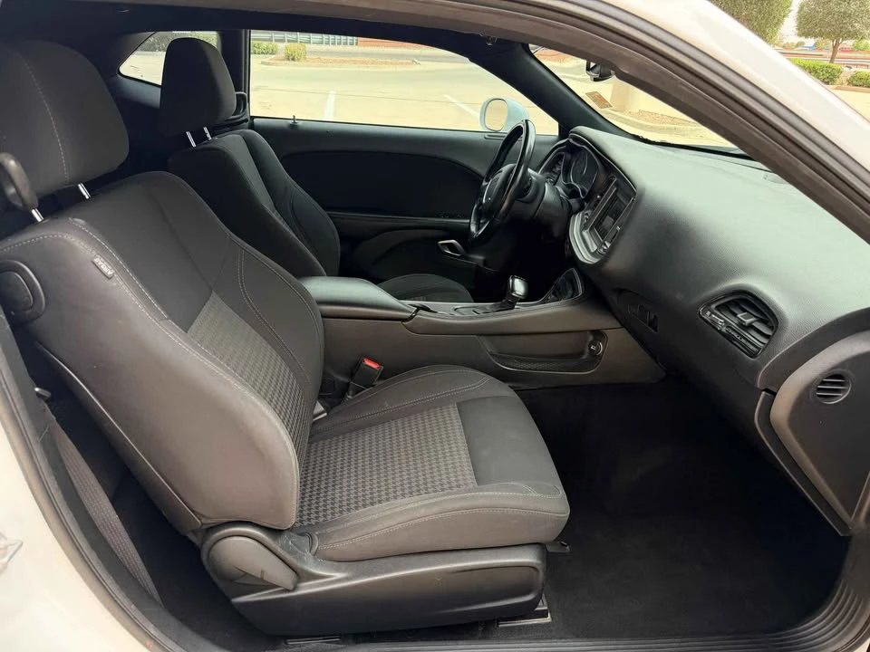 2019 Dodge Challenger - Image 10 of 16