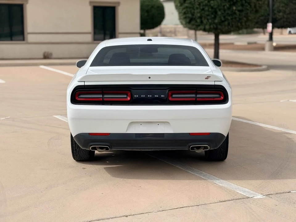 2019 Dodge Challenger - Image 5 of 16