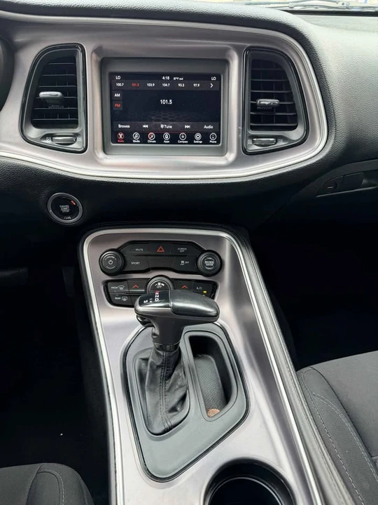 2019 Dodge Challenger - Image 15 of 16