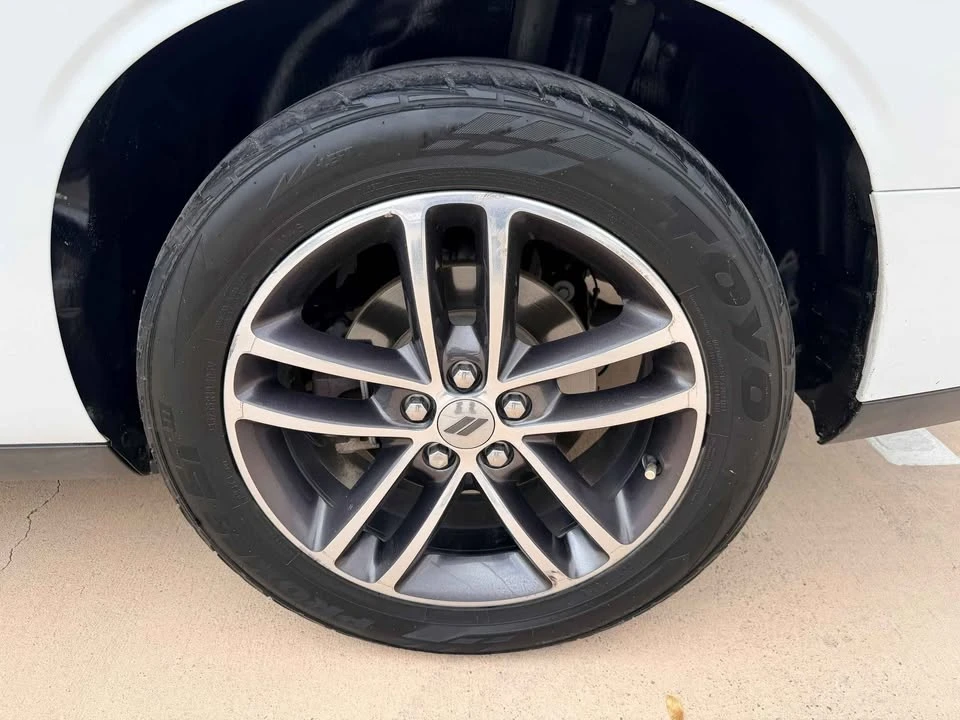 2019 Dodge Challenger - Image 16 of 16
