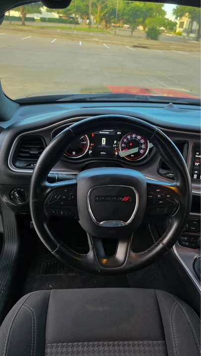 2019 Dodge Challenger 3rd Gen - Image 13 of 19