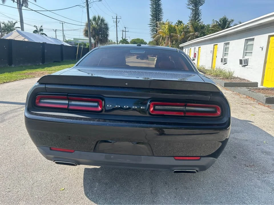 2019 Dodge Challenger 3rd Gen - Image 5 of 10