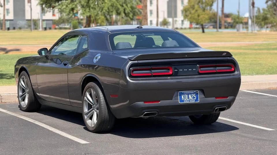 2019 Dodge Challenger 3rd Gen - Image 10 of 12