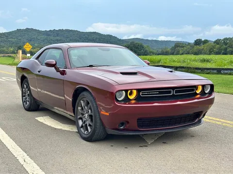 2019 Dodge Challenger SXT Coupe 2D