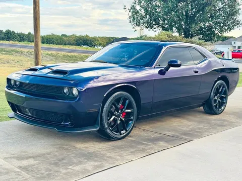 2019 Dodge Challenger SXT Coupe 2D