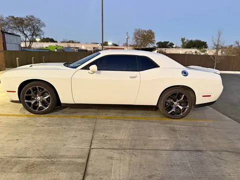 2019 Dodge Challenger SXT Coupe 2D