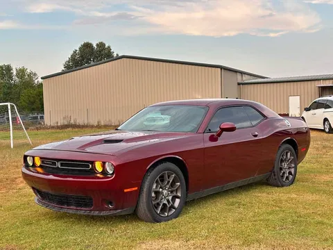 2019 Dodge Challenger SXT Coupe 2D