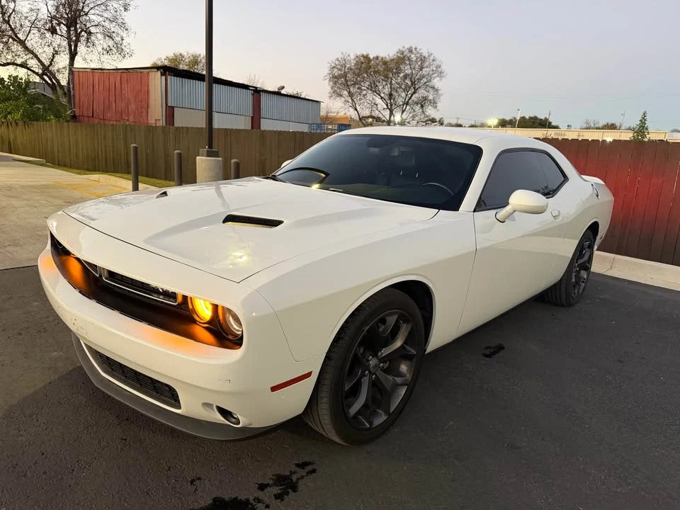 2019 Dodge Challenger 3rd Gen - Image 5 of 8