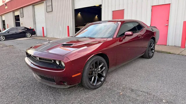 2019 Dodge Challenger SXT Coupe 2D