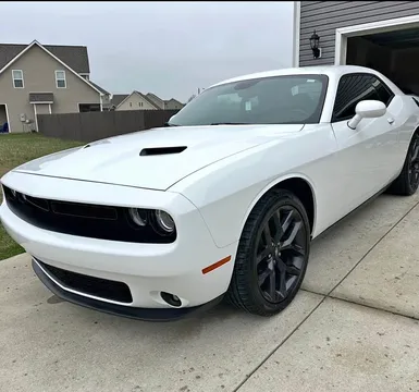 2019 Dodge Challenger SXT Coupe 2D