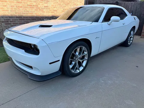 2019 Dodge Challenger SXT Coupe 2D