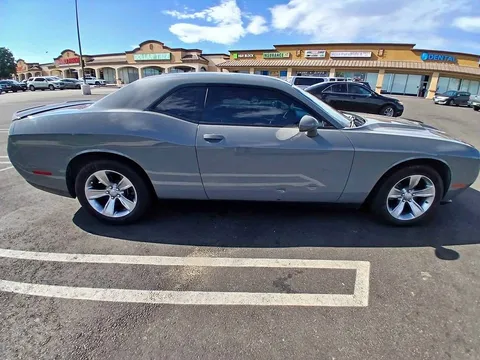 2019 Dodge Challenger SXT Coupe 2D