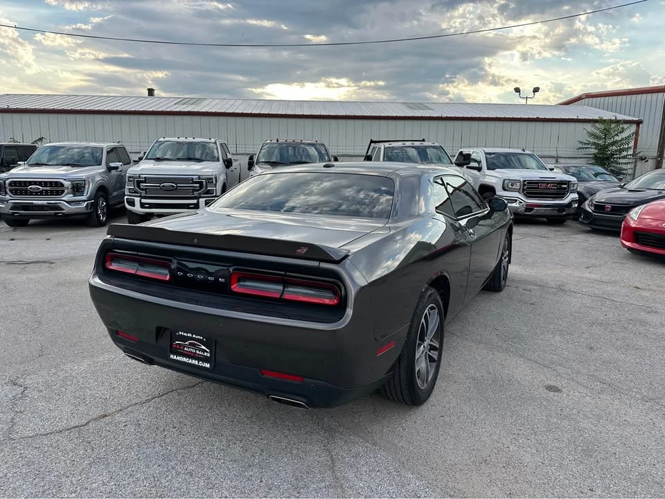 2019 Dodge Challenger 3rd Gen - Image 5 of 18
