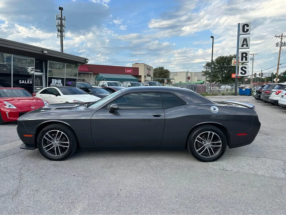 2019 Dodge Challenger 3rd Gen - Image 2 of 18