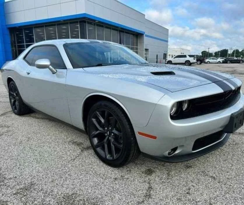 2019 Dodge Challenger 3rd Gen - Image 2 of 9