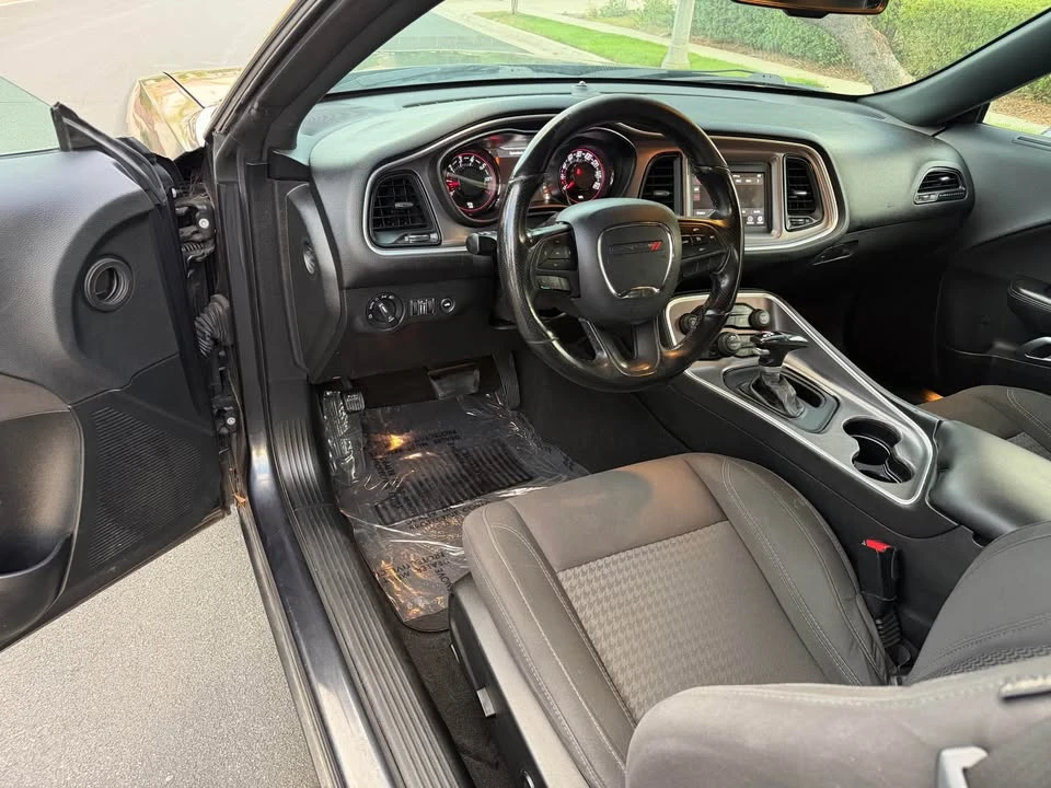 2019 Dodge Challenger 3rd Gen - Image 14 of 17