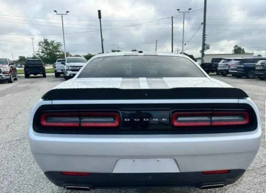 2019 Dodge Challenger 3rd Gen - Image 5 of 9