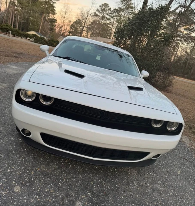 2019 Dodge Challenger 3rd Gen - Image 2 of 9