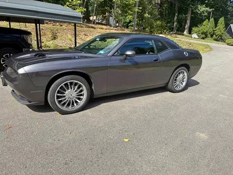 2019 Dodge Challenger SXT Coupe 2D