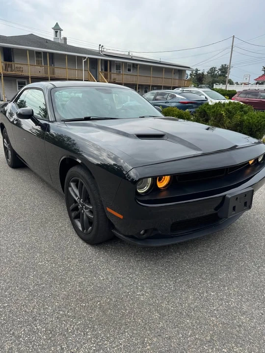 2019 Dodge Challenger 3rd Gen - Image 2 of 11
