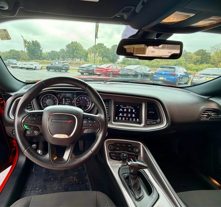 2019 Dodge Challenger 3rd Gen - Image 6 of 8