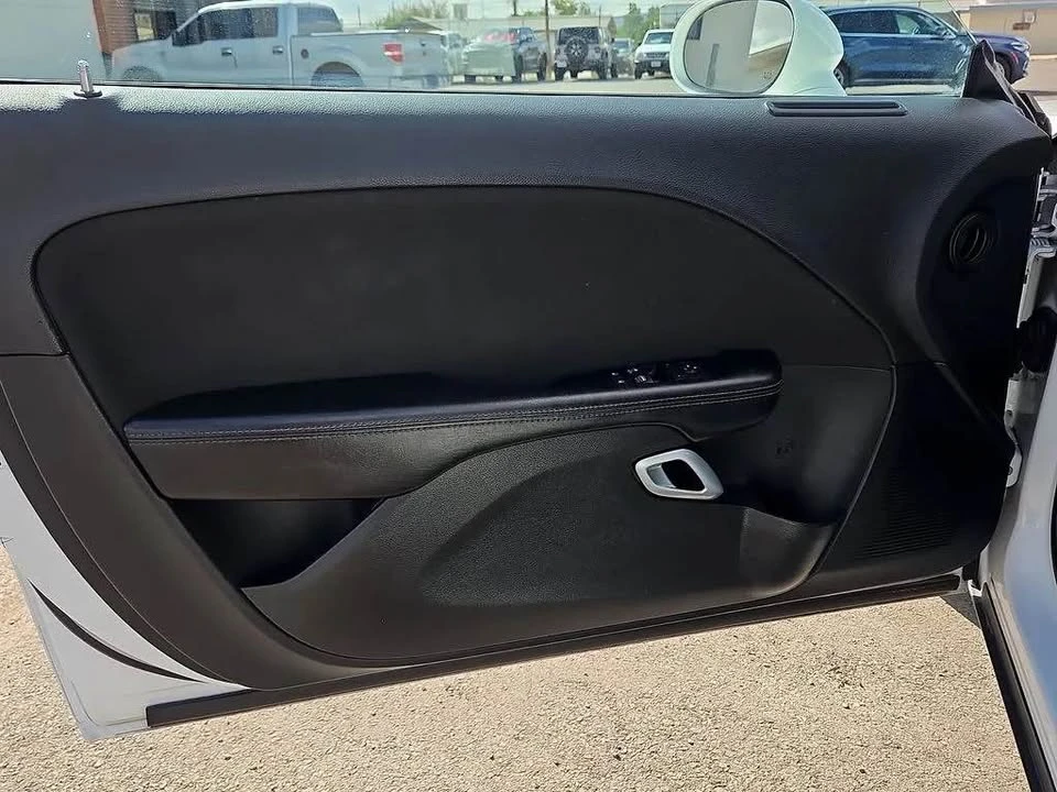 2019 Dodge Challenger 3rd Gen - Image 17 of 19