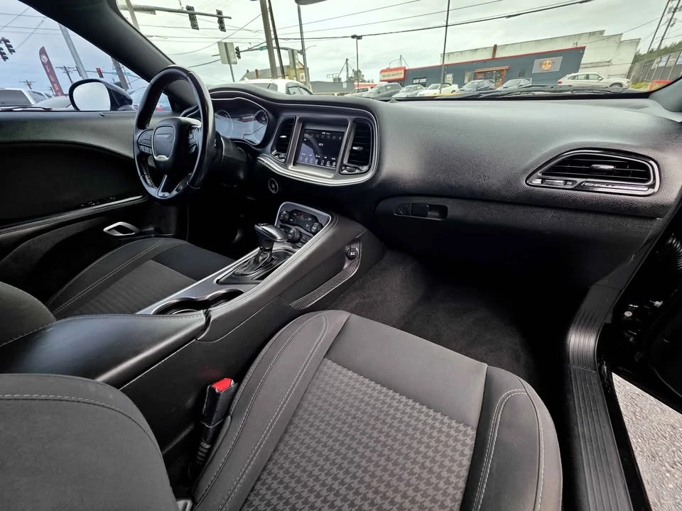 2019 Dodge Challenger 3rd Gen - Image 13 of 19