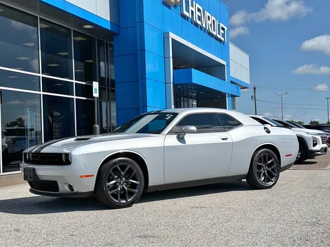 2019 Dodge Challenger SXT Coupe 2D