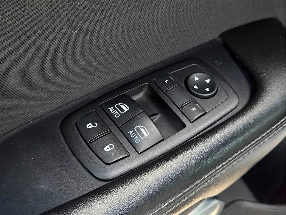 2019 Dodge Challenger 3rd Gen - Image 18 of 19