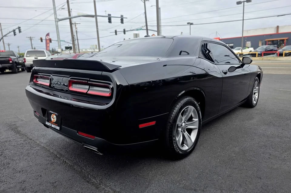 2019 Dodge Challenger 3rd Gen - Image 5 of 19