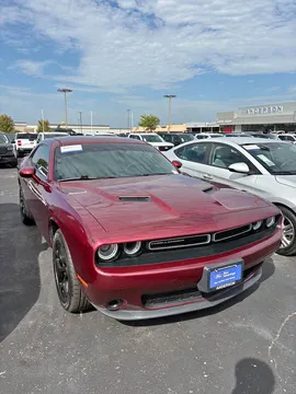 2019 Dodge Challenger SXT Coupe 2D