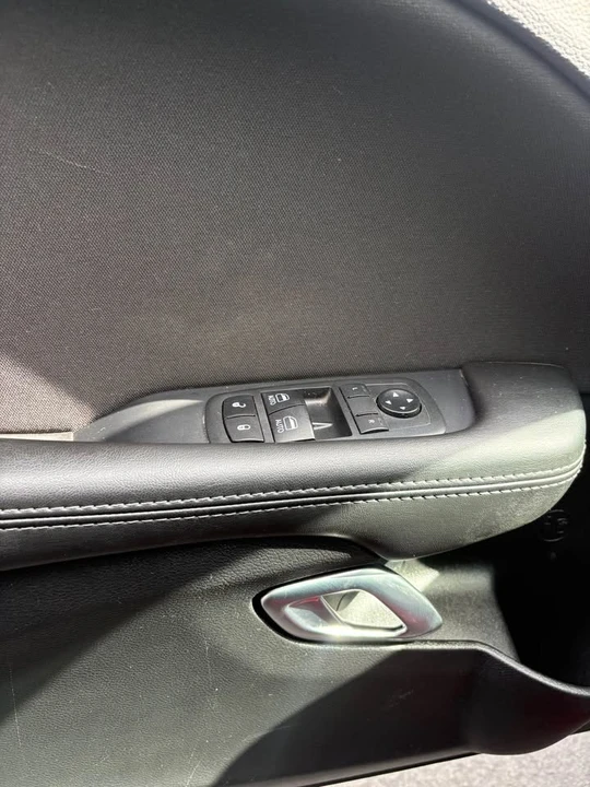 2019 Dodge Challenger 3rd Gen - Image 10 of 15