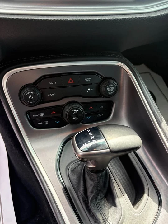2019 Dodge Challenger 3rd Gen - Image 8 of 15