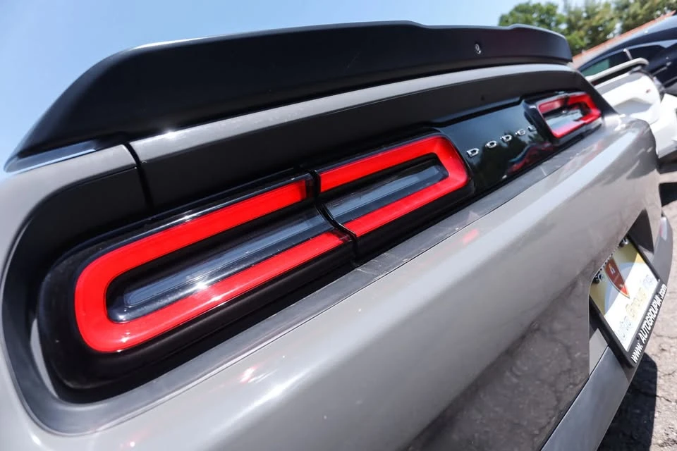 2019 Dodge Challenger 3rd Gen - Image 13 of 19