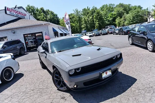 2019 Dodge Challenger SXT Coupe 2D