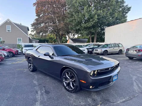2019 Dodge Challenger SXT Coupe 2D