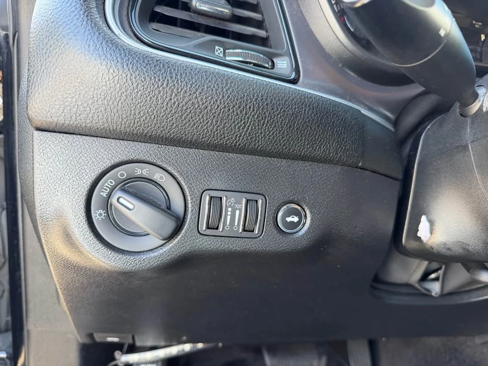2019 Dodge Challenger 3rd Gen - Image 11 of 15