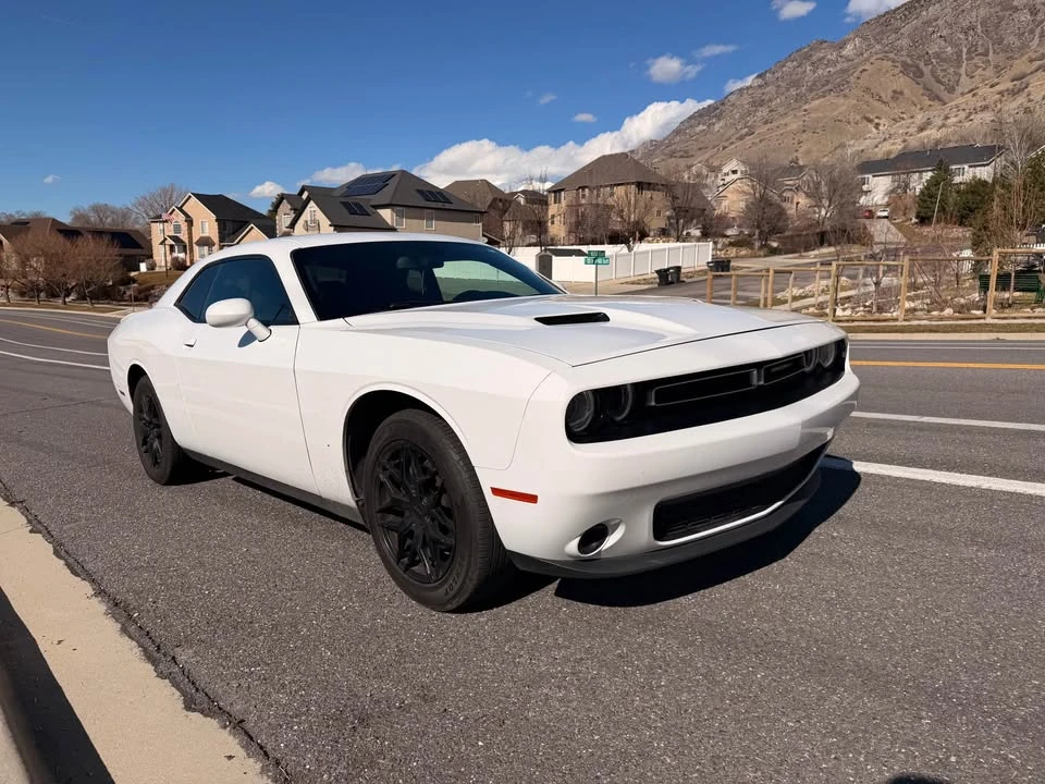 2019 Dodge Challenger 3rd Gen - Image 2 of 9