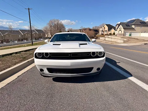 2019 Dodge Challenger SXT