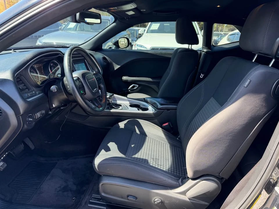 2019 Dodge Challenger 3rd Gen - Image 9 of 15