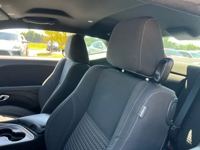 2019 Dodge Challenger 3rd Gen - Image 10 of 17