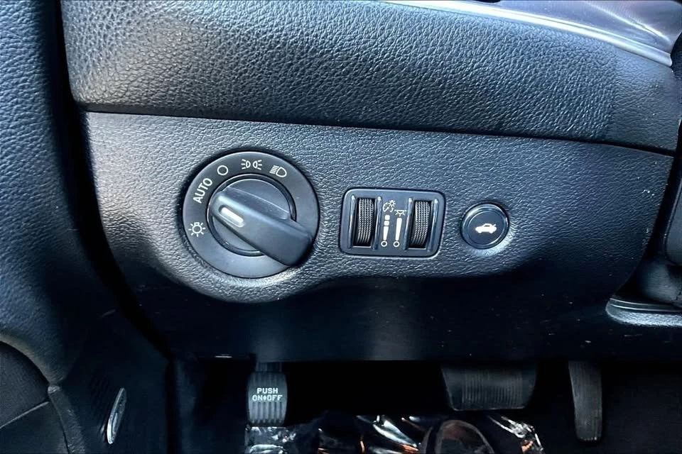 2019 Dodge Challenger 3rd Gen - Image 15 of 20