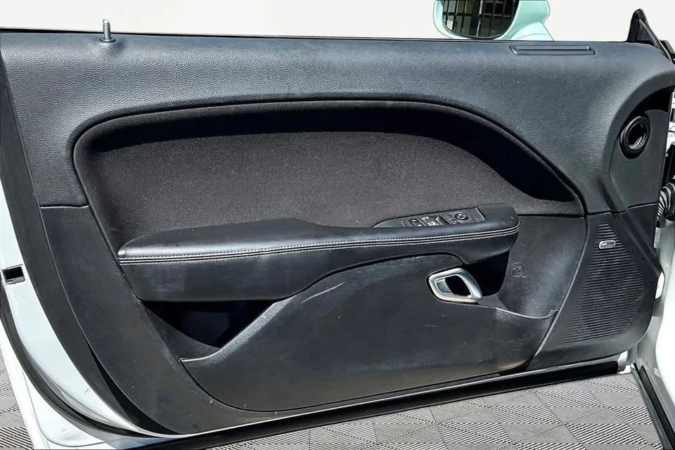 2019 Dodge Challenger 3rd Gen - Image 19 of 20