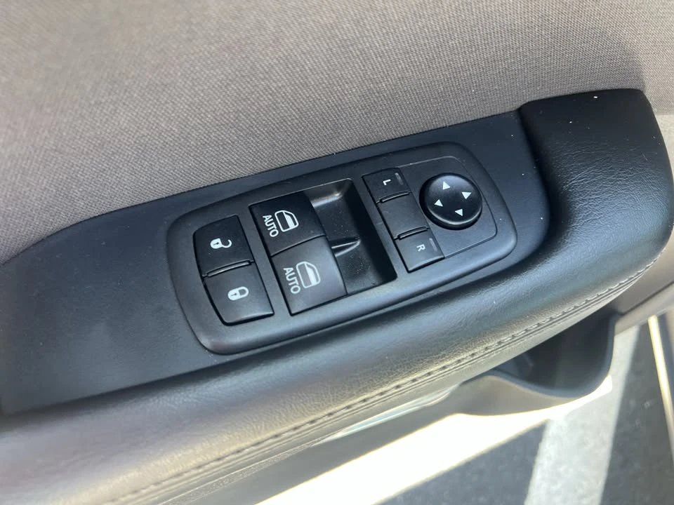 2019 Dodge Challenger 3rd Gen - Image 17 of 20