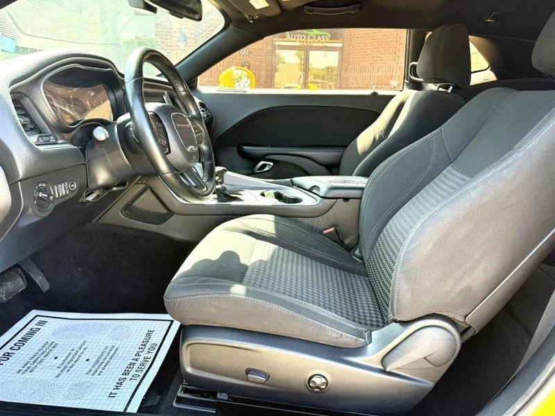 2019 Dodge Challenger 3rd Gen - Image 5 of 15