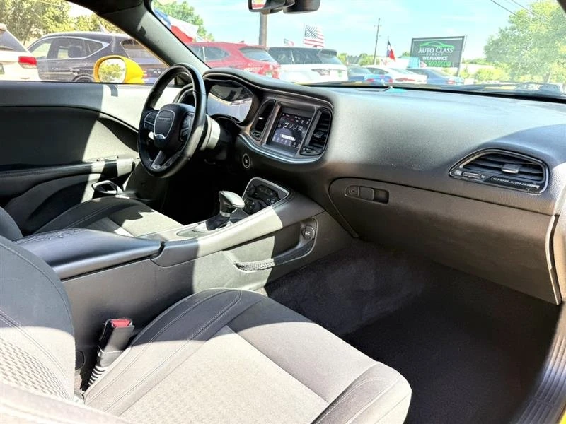2019 Dodge Challenger 3rd Gen - Image 11 of 15