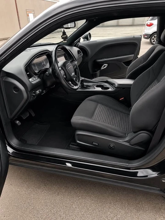 2019 Dodge Challenger 3rd Gen - Image 8 of 12