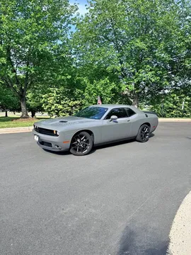 2019 Dodge Challenger SXT Plus